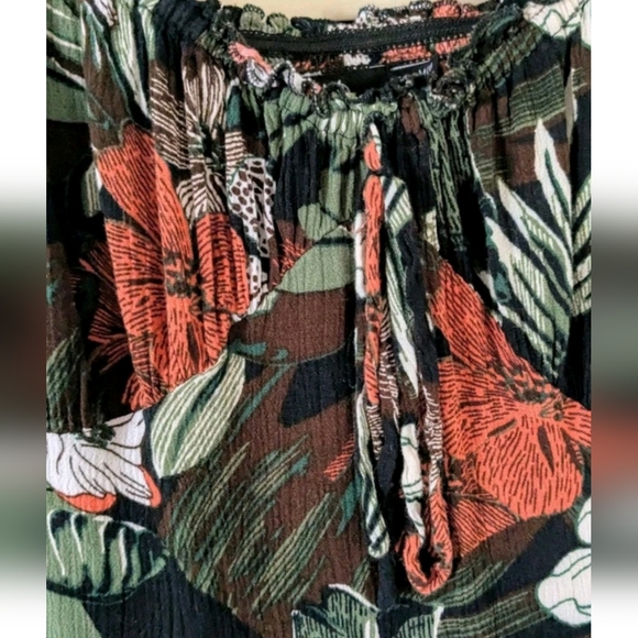 Volcom Women's M Tropical Black Floral Maxi Dress Front Slit Straps Stretch Back - Picture 4 of 5